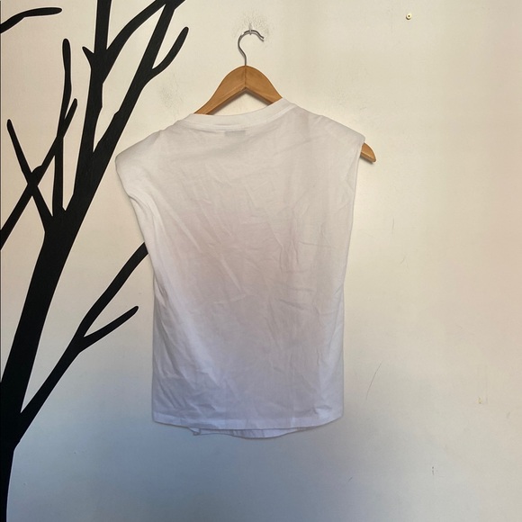 NWT Aritzia Babaton white muscle tee with padded shoulders - Picture 11 of 11